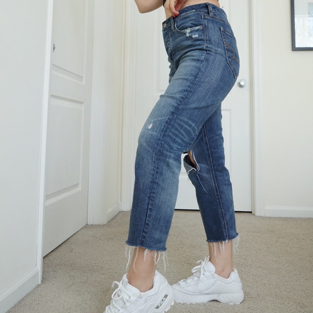 American Eagle distressed straight leg jeans